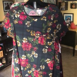 Small dipped Carly dress